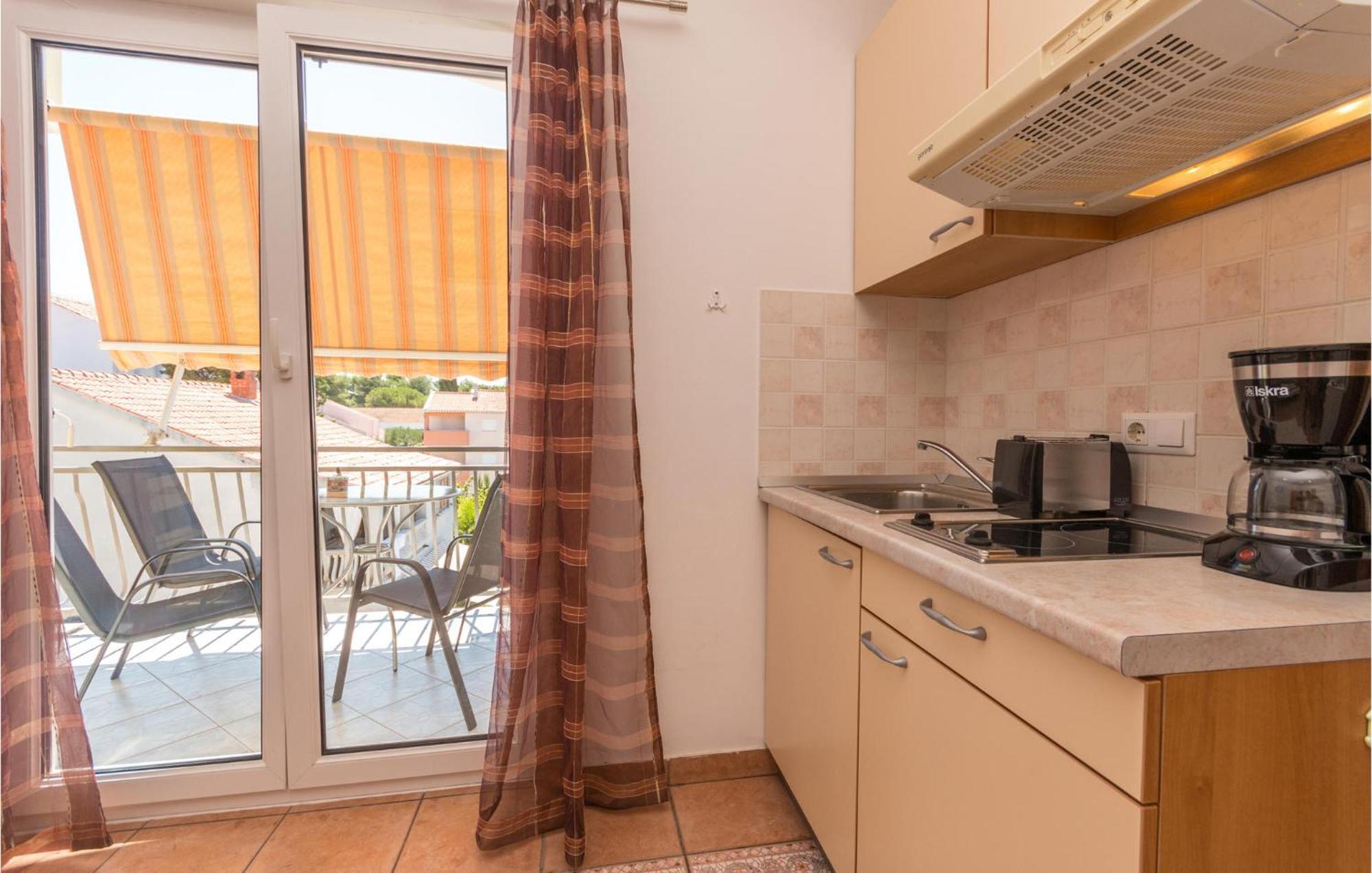 Stunning Apartment In Sveti Filip I Jakov Ngoại thất bức ảnh