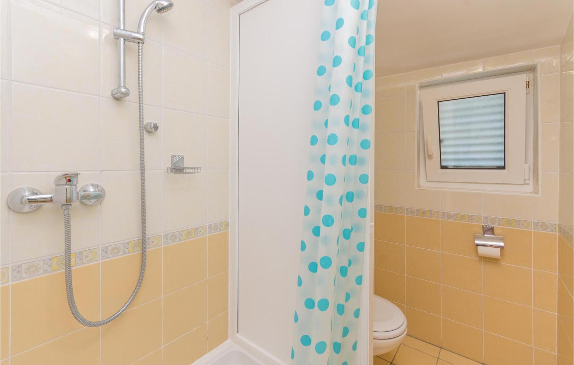 Stunning Apartment In Sveti Filip I Jakov Ngoại thất bức ảnh